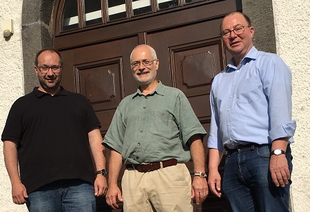 Luthers Nachfahre Jona Luther traf sich zum Gesprch mit dem Mnnerbeauftragten des Kirchenkreises Altenkirchen, Thorsten Bienemann aus Daaden und Pfarrer Joachim Triebel-Kulpe aus Almersbach.  (Foto: Evangelischer Kirchenkreis Altenkirchen)