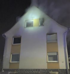 Brennendes Haus in Steinefrenz. Foto: Freiwillige Feuerwehr