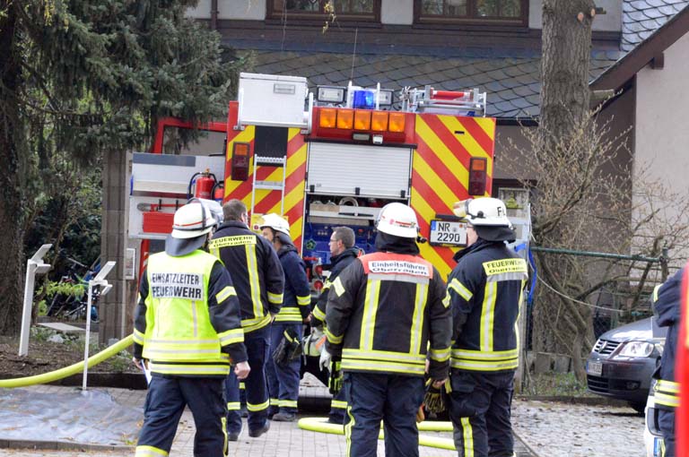 Wohnungsbrand in Gierend  mehrere Feuerwehren im Einsatz