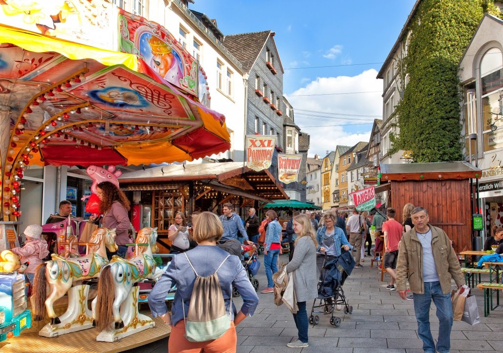 "Frh im Jahr Markt" mit verkaufsoffenem Sonntag in Hachenburg