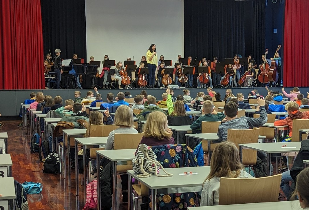 140 Schnuppernde aus 18 Grundschulen am Freiherr-vom-Stein-Gymnasium in Betzdorf