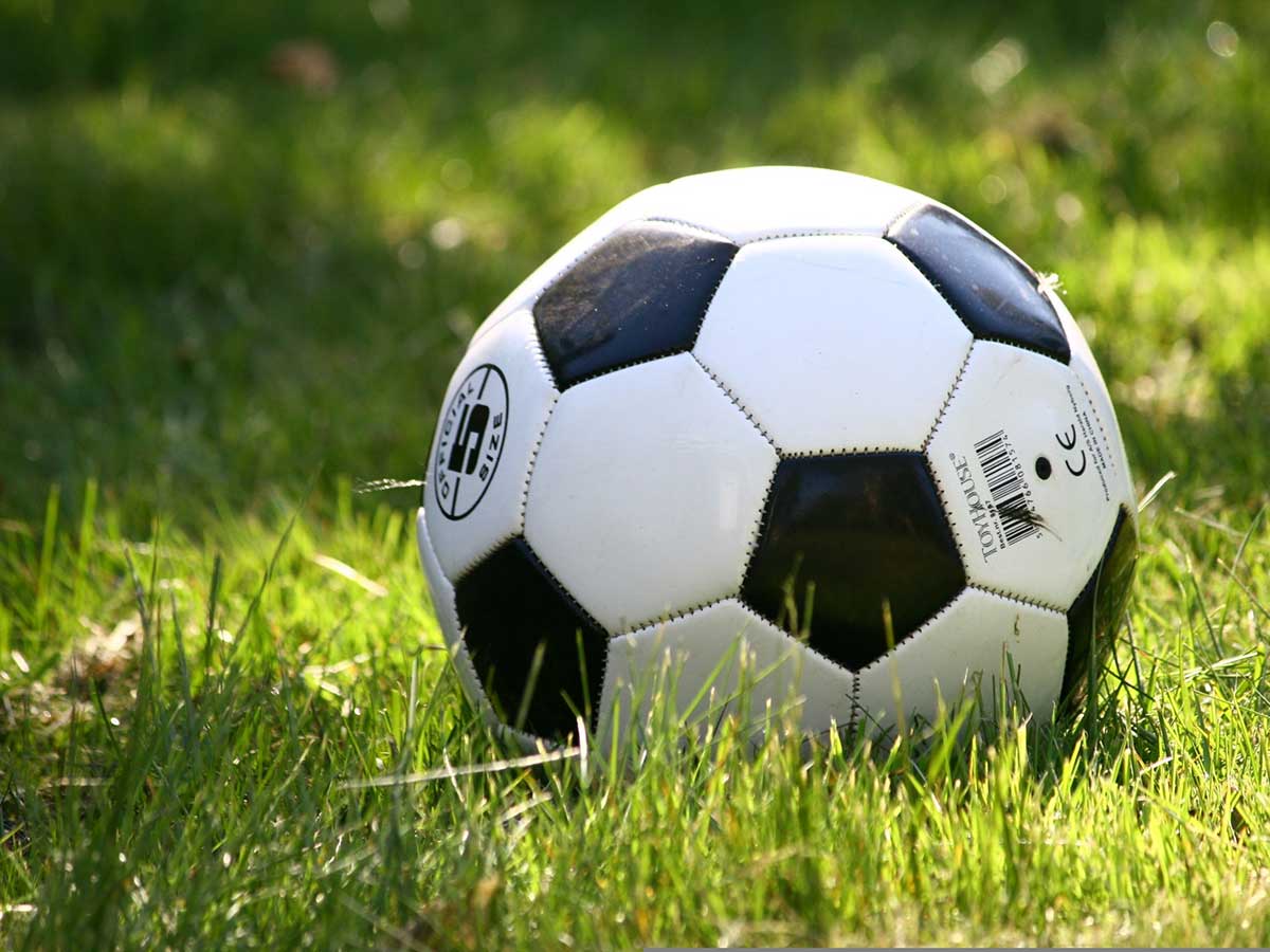 Walking Football in Asbach: gelenkschonender Sport für alle Altersgruppen