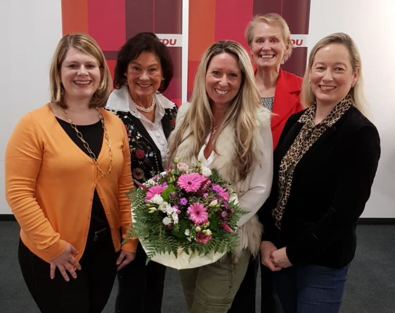 Vorstand: Alexandra Marzi, Ulla Schmidt, Alexandra Hess, Gabriele Wieland, Beatrix Schneider. Foto: Frauen Union Westerwald