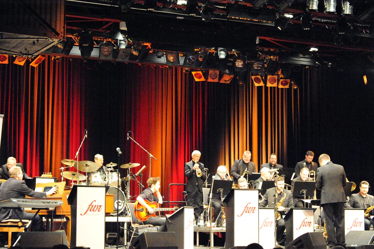 Die FWR Big Band war zum vierten Mal zu Gast in Wissen. (Bilder: kk)