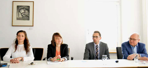 Stellten die Ergebnisse vor, von links: Laura Tiefenthal, Jennifer Kothe, Tim Kraft und Landrat Michael Lieber. Foto: kk