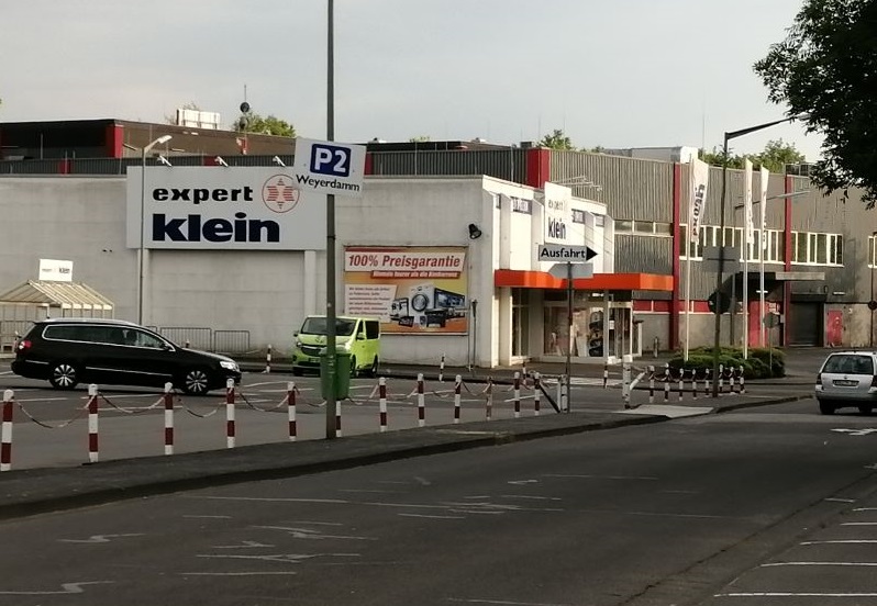 Diese Ansicht vom Altenkirchener Weyerdamm wird sich in gar nicht allzu ferner Zukunft ndern, wenn das Fachmarktzentrum gebaut wird. (Foto: hak)