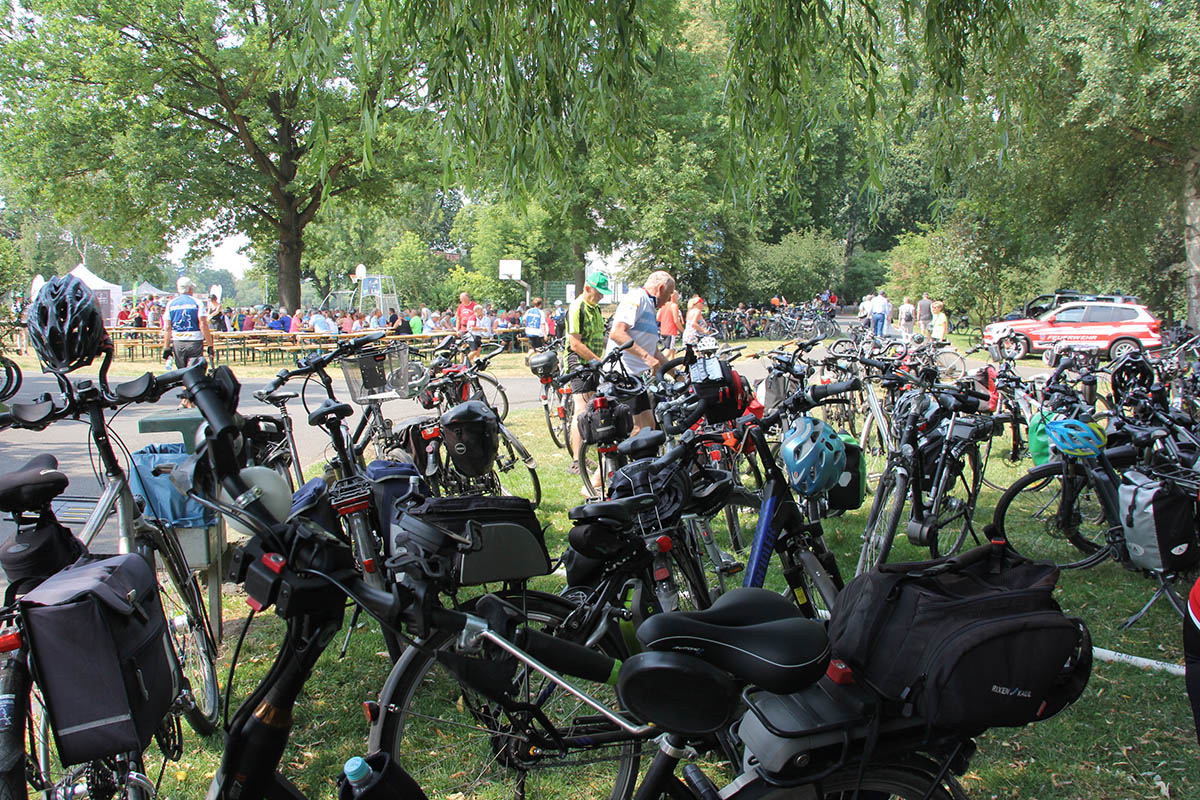 Vor zwei Jahren machte die NRW-Radtour Station auf der Insel. Beim Fahrradfestival steht die ganze Stadt im Zeichen zahlreicher Fahrrad-Erlebnisse. Foto: Stadt Bad Honnef