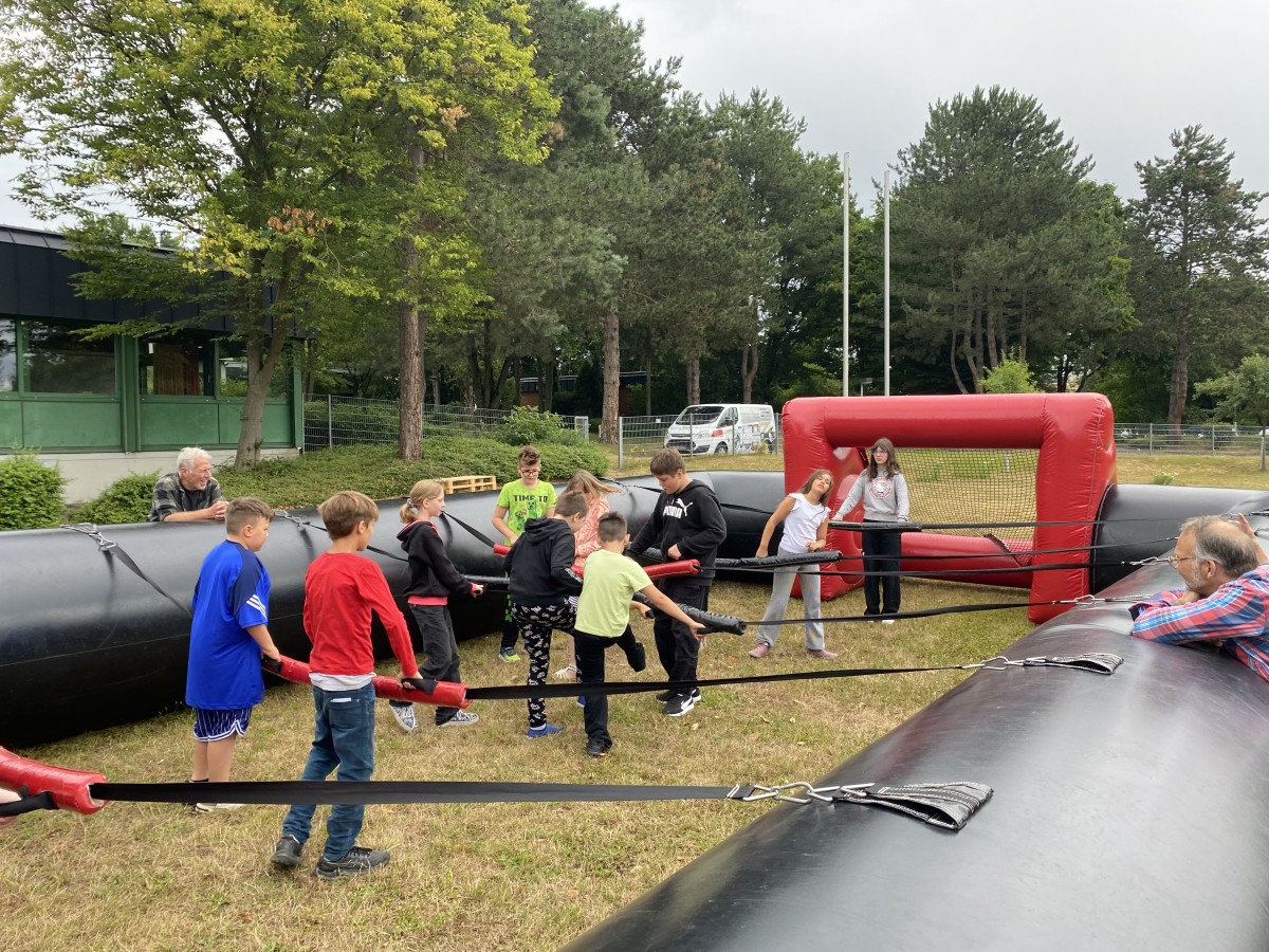 Ereignisreicher Ferienstart an der Kinzing-Schule Neuwied