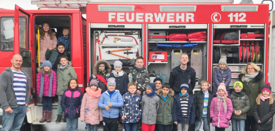 Grundschler besuchten die Hammer Feuerwehr 