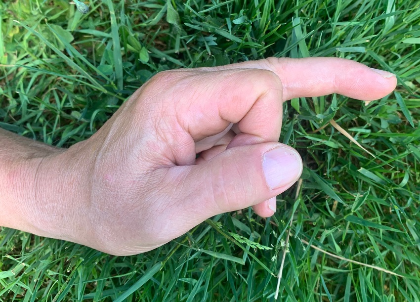 Der Grandpa und sein Finger (Foto: privat)