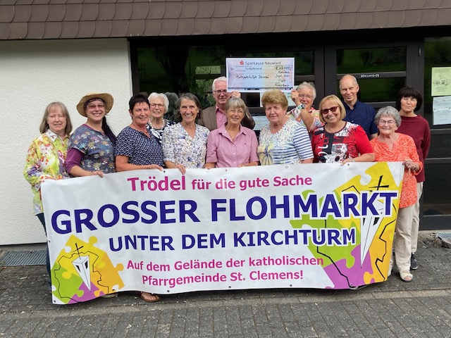 4. TINA-Flohmarkt sammelt 12.000 Euro fr Flutopferhilfe in Dernau