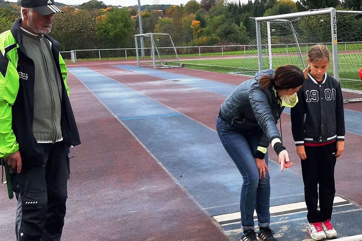 Ahlswede-Zwillinge absolvierten Sportabzeichen in Puderbach