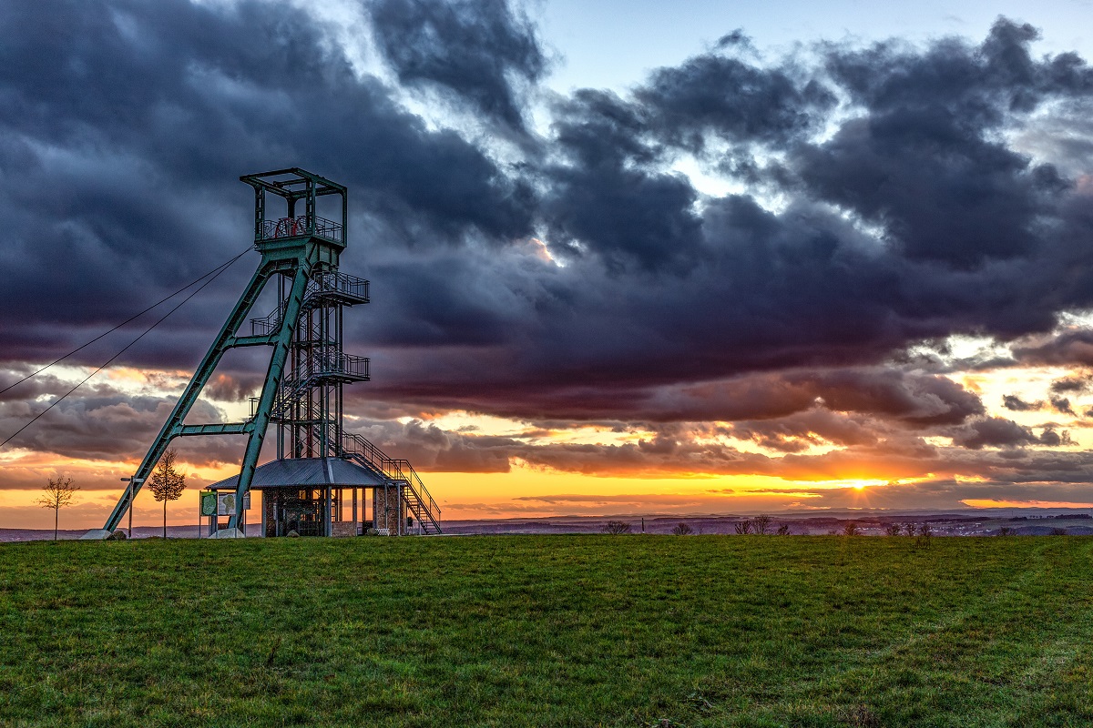 Eines der Tour-Glanzlichter: der Barbaraturm auf der Steineberger Hhe. (Foto: Roger Lang)
