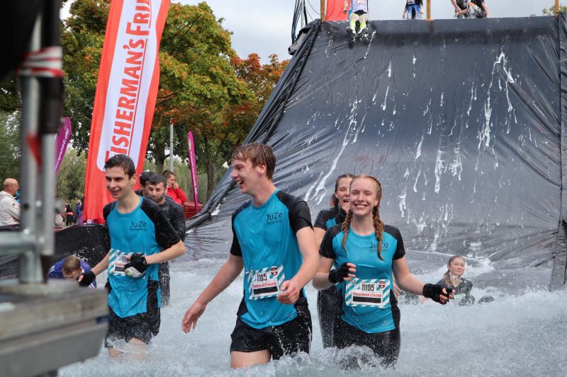 Action & Fun beim Strongmanrun am Nrburgring