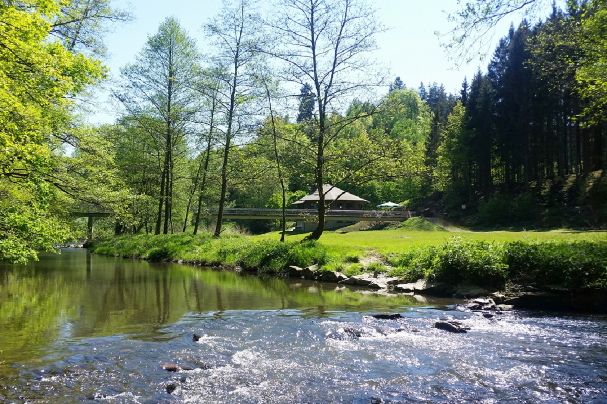 Gefhrt durch stille Tler wandern: 2-Tler-Tour durch Limbach und Umgebung