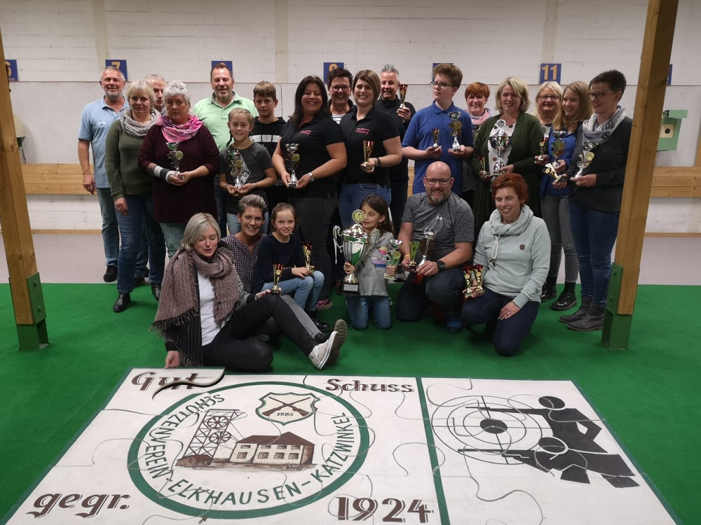 Helmut-Weber Pokalschieen: Pokal geht nach Elkhausen