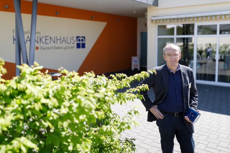 Evangelischer Krankenhausseelsorger vermisst Gesprche mit Patienten