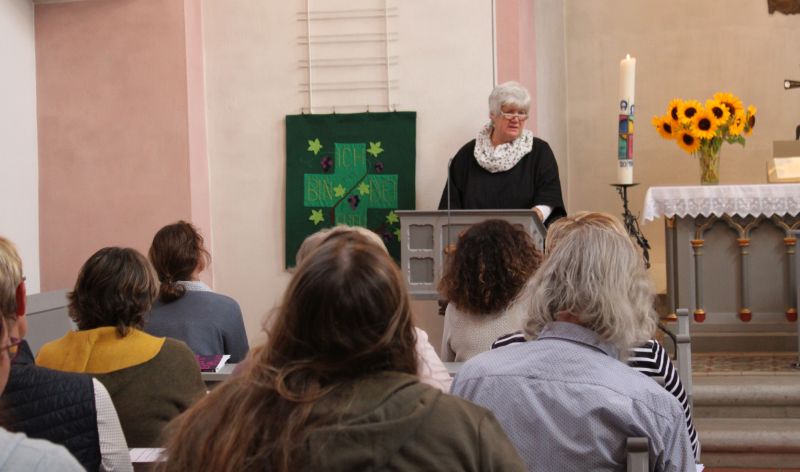 Pfarrerin Sabine Jungbluth will Frauen Mut machen, ihre Fhigkeiten zu erkennen und einzusetzen. Fotos: Sabine Hammann-Gonschorek
 