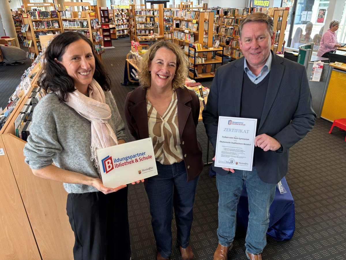 Freiherr-vom-Stein-Gymnasium und Stadtb�cherei Betzdorf vertiefen Zusammenarbeit
