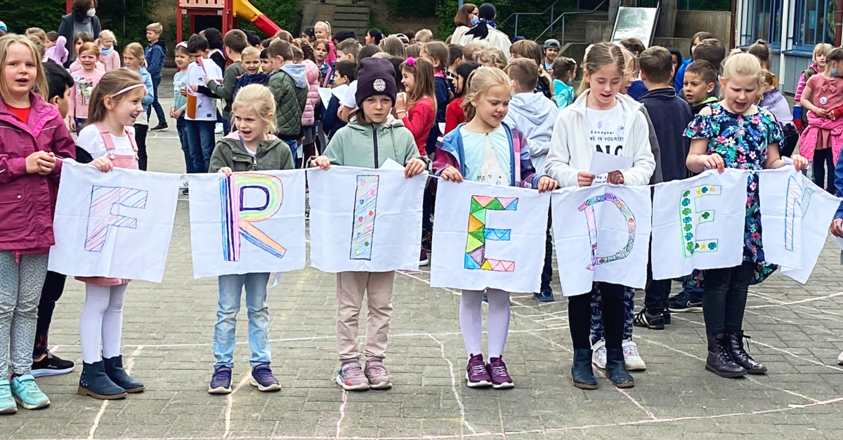 Grundschler in Hamm bastelten und sangen fr den Frieden. (Foto: Grundschule Hamm)