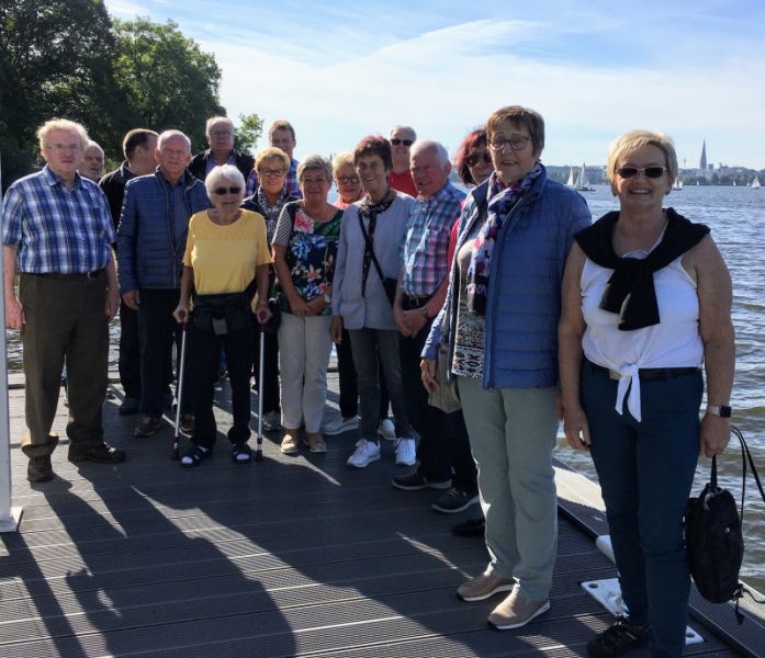 Fremden-Verkehrs-Verein Dernbach an der Hamburger Auenalster. Foto: privat