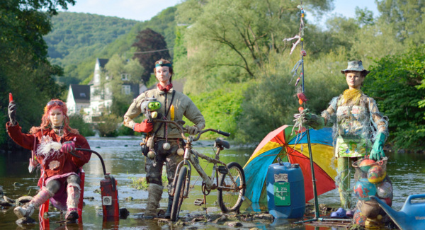 Future Kids get angry - Fundstcke vom Ufer der Sieg: Bis 20. August in Betzdorf zu sehen. (Foto: privat)