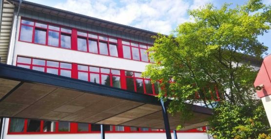 Muss die Schulbibliothek am FvS-Gymnasium schlieen?