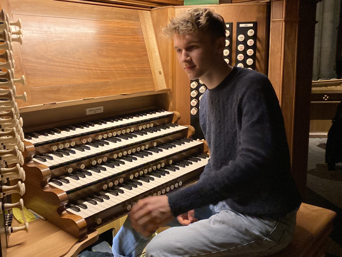 Jan Liebermann ist ein besonderer Virtuose an der Orgel. (Foto: Jan Liebermann)
