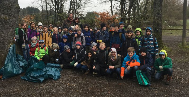 Die fleiigen Landschaftssuberer der Grundschule in der Altstadt. Foto: privat