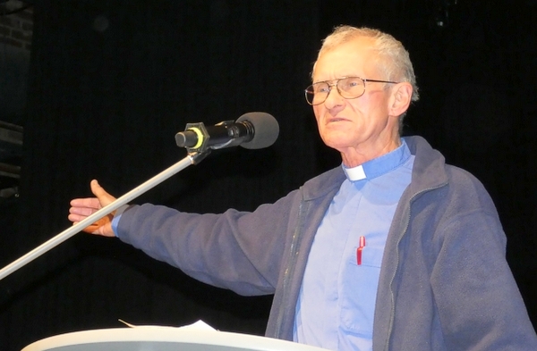 Der Gastredner Franz Meurer, Pfarrer und Sozialwissenschaftler aus Kln, referierte ber das Thema Solidaritt. (Foto: GRI)