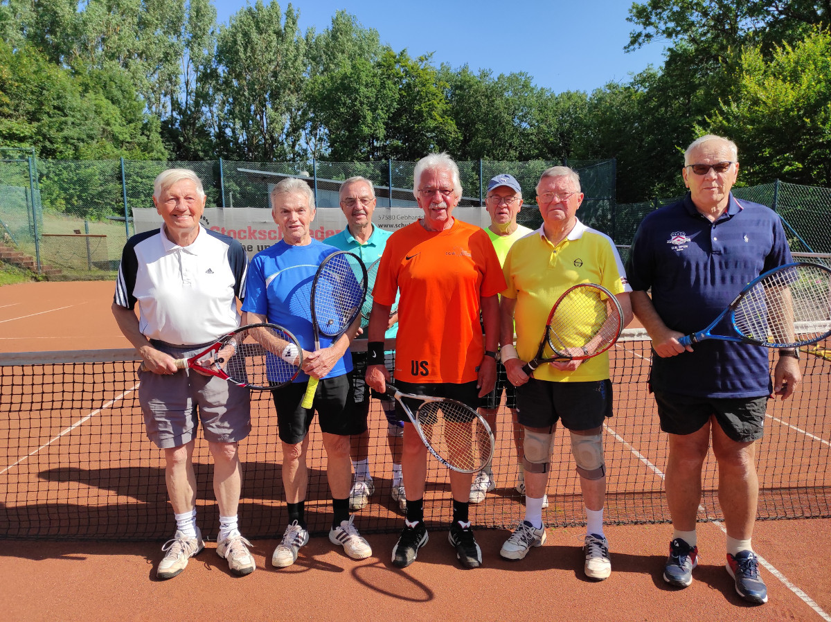 Die Tennis Herren 70 der SG Westerwald blicken zufrieden auf die Saison zurck. (Foto: Verein) 
