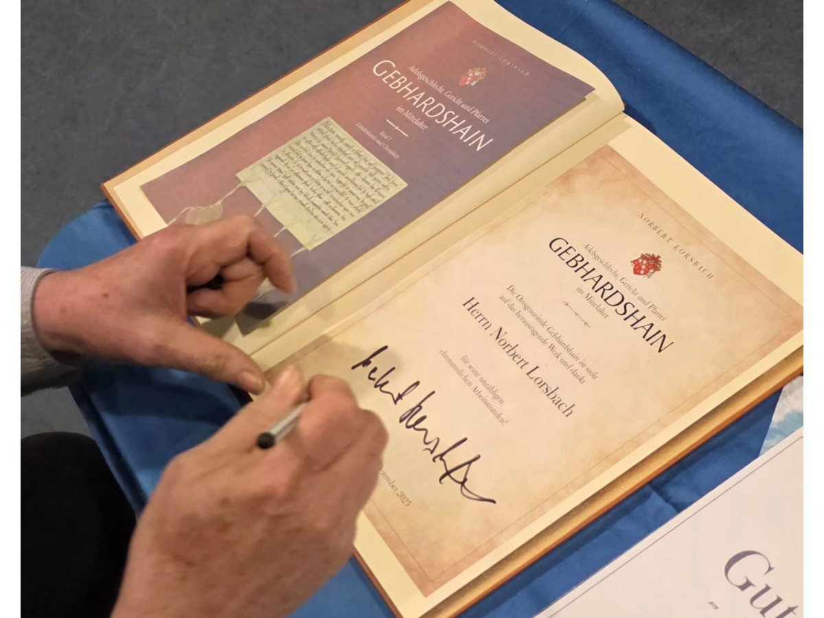 Erste Eintragung in das Goldene Buch von Gebhardshain 