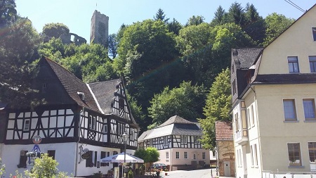 Die Wanderung fhrt nach Grenzau. (Foto: Kannenbckerland-Touristik-Service)