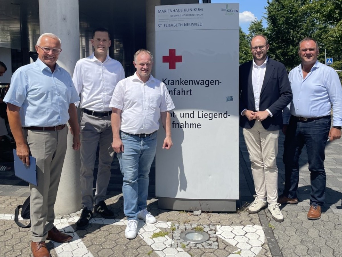 Achim Hallerbach, Thorsten Kopp, Jan Einig, Pierre Fischer und G�nter Iking im Austausch �ber die geplante Reform der gesetzlichen Krankenversicherung (GKV). (Foto: Gaby Fr�mbgen)