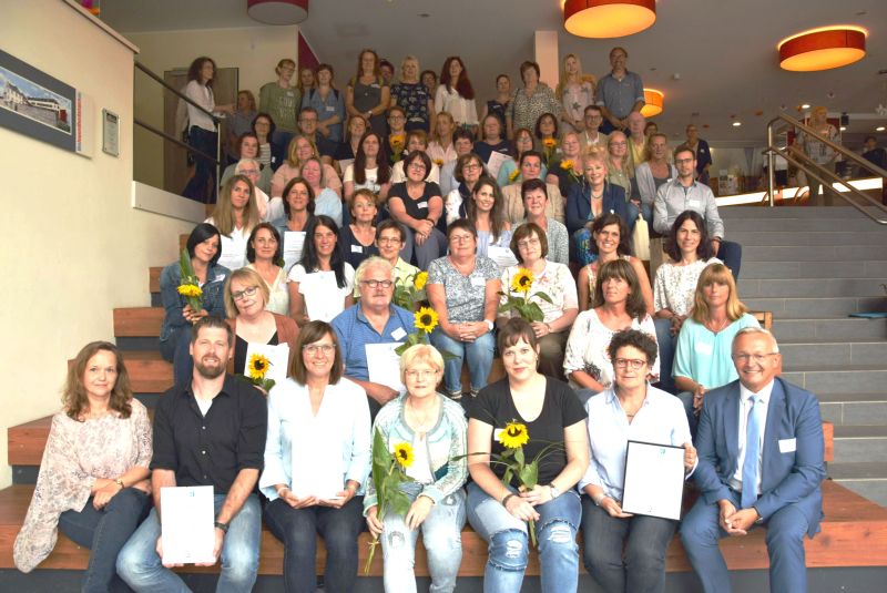 Auf Einladung von Landrat Achim Hallerbach nahmen mehr als 100 Teilnehmerinnen und Teilnehmer am 3. Kita-Fachtag in der Jugendherberge Kloster Leutesdorf teil. Foto: privat