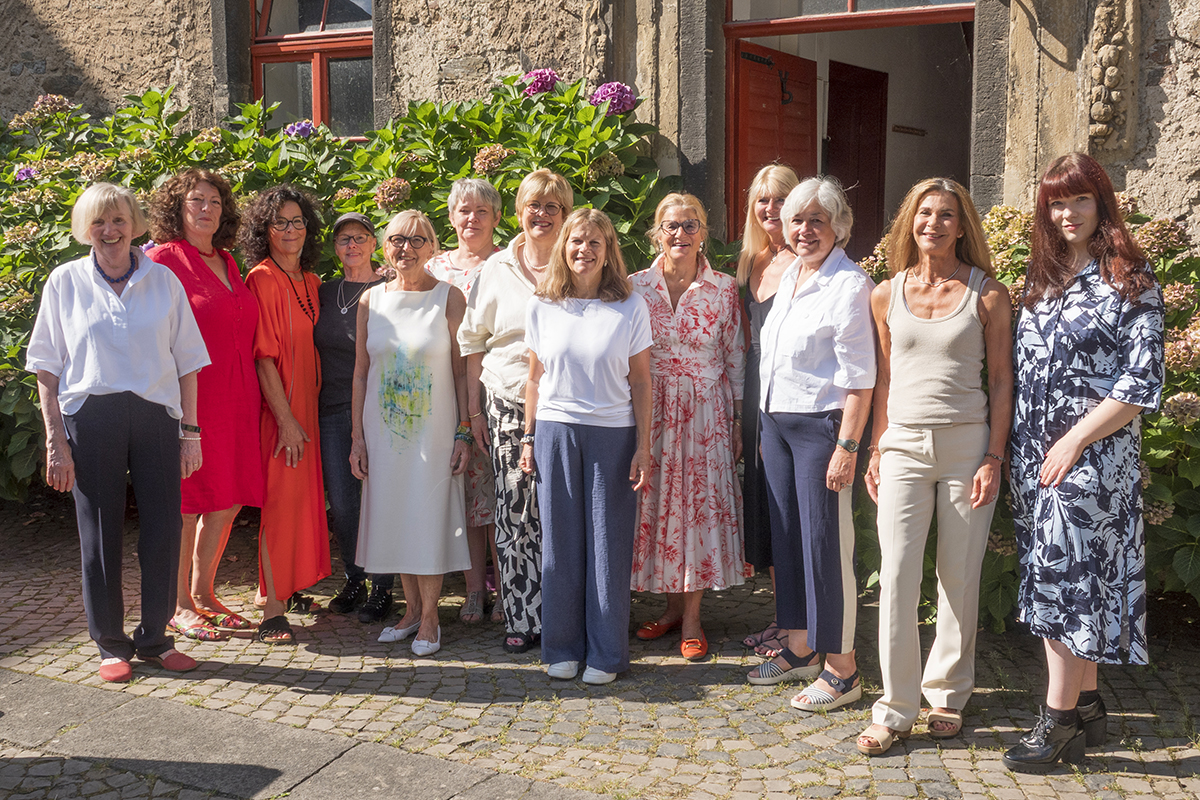 Die K�nstlergruppe. Archivfoto: Wolfgang Tischler