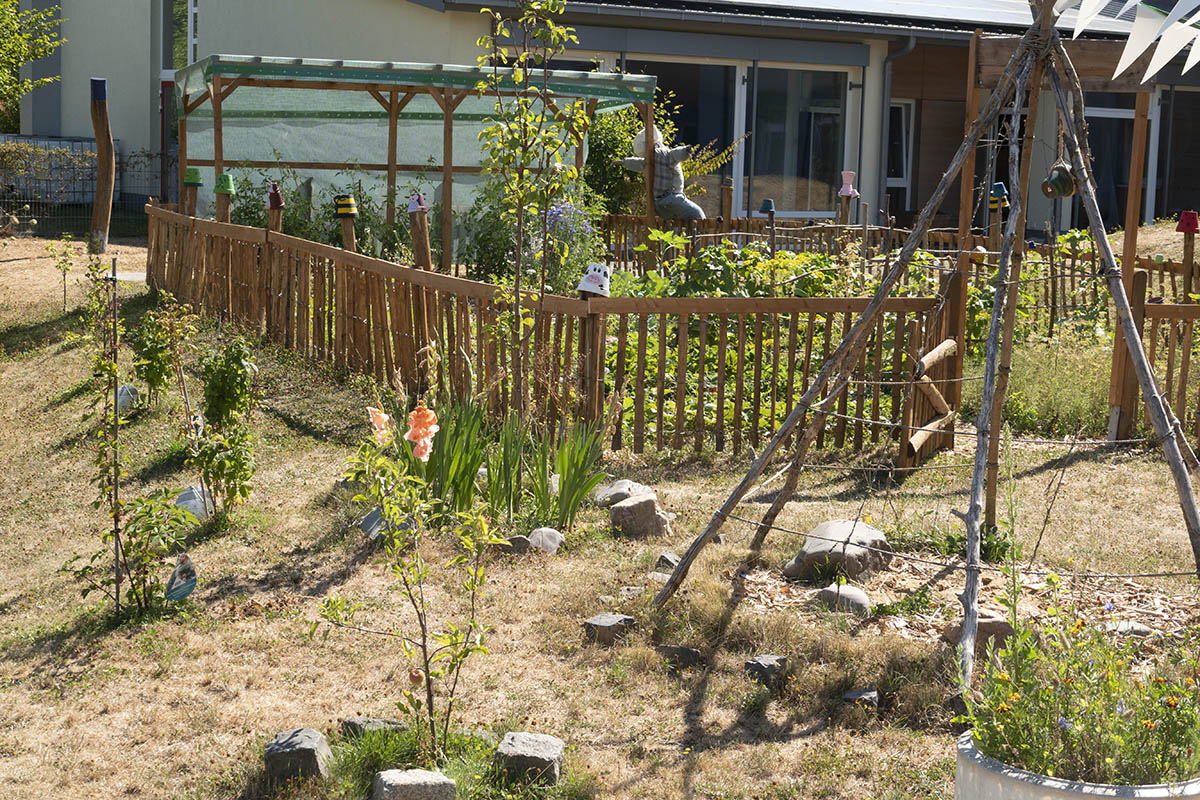 Blick auf das Gartengelnde in der Kita Puderbach. Fotos: Wolfgang Tischler