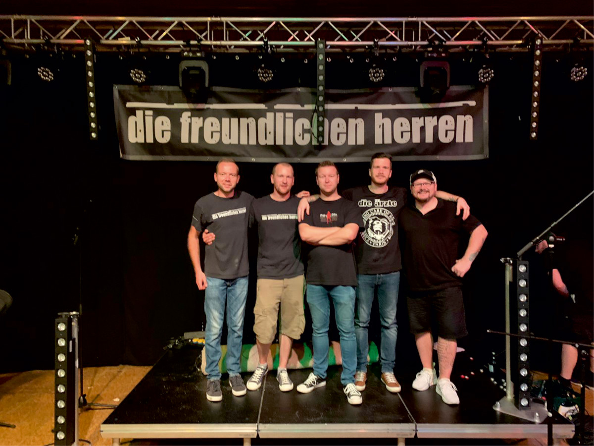 DFH auf der Bhne: Die Freundlichen Herren rocken Pits Kneipe in Hachenburg