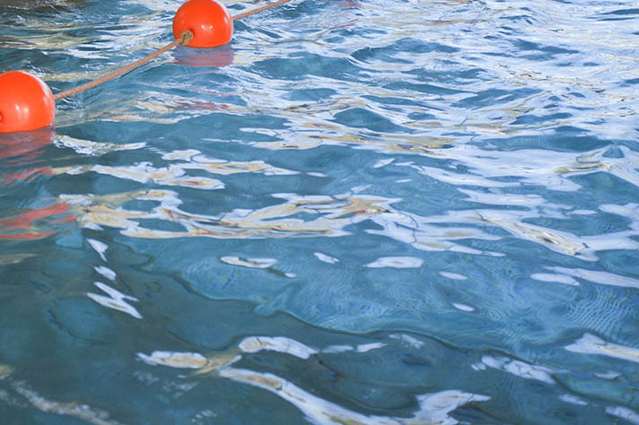 Gefhrlicher Schwimmbadbesuch  Verbrennungen unter den Fusohlen