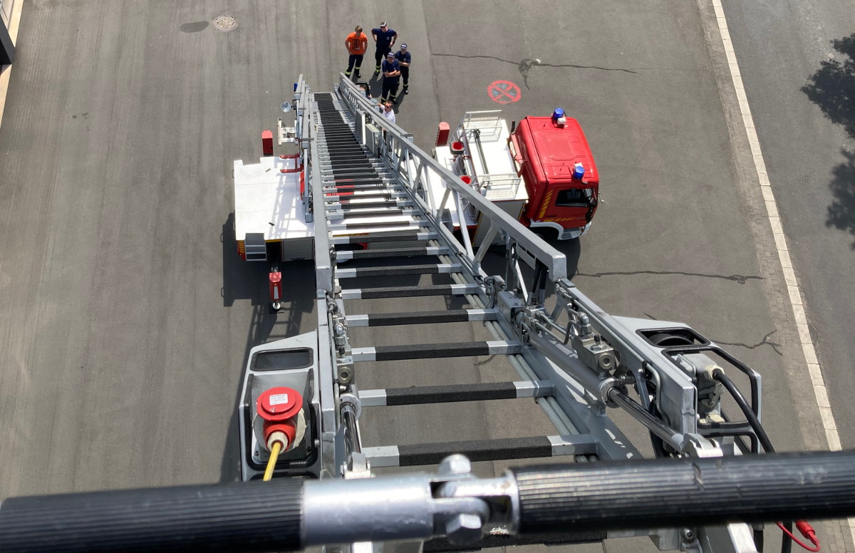 Eine Drehleiter fr den Fuhrpark der Feuerwehr Hamm