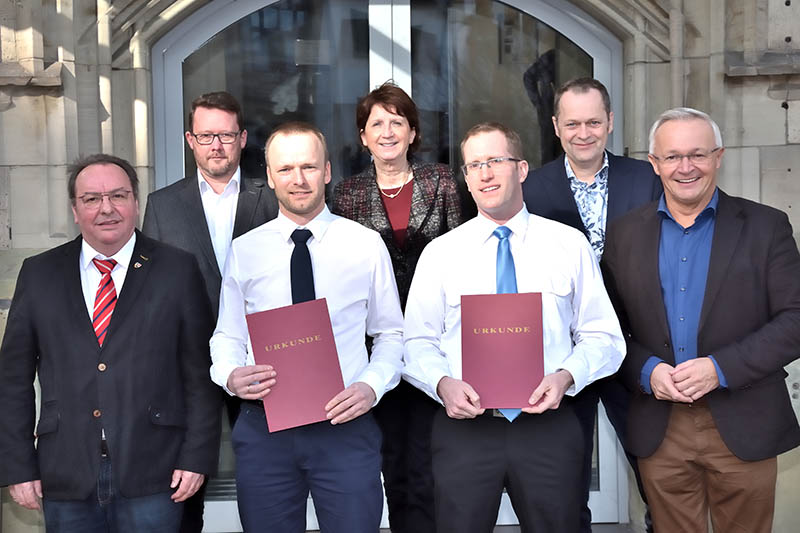 Vordere Reihe vl: Werner Bcking, Andreas Harder, Dominik Thier, Landrat Achim Hallerbach
Hintere Reihe vl: Oliver Honnef, Hildegard Person-Fensch, Frank Laupichler. Foto: Kreisverwaltung
