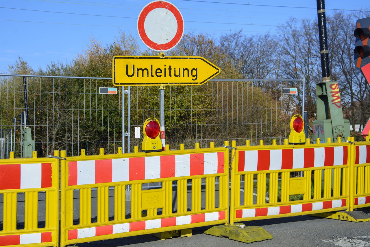 Auch in Hasselbach formiert sich Widerstand gegen die geplanten Ortsumgehungen auf der B8. (Symbolfoto)