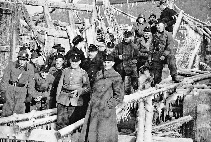 Die Schutzbacher Feuerwehr hatte im Februar 1954 einen Scheunenbrand zu lschen, bei dem das Lschwasser wegen der starken Klte rasch zu Eis gefror. 