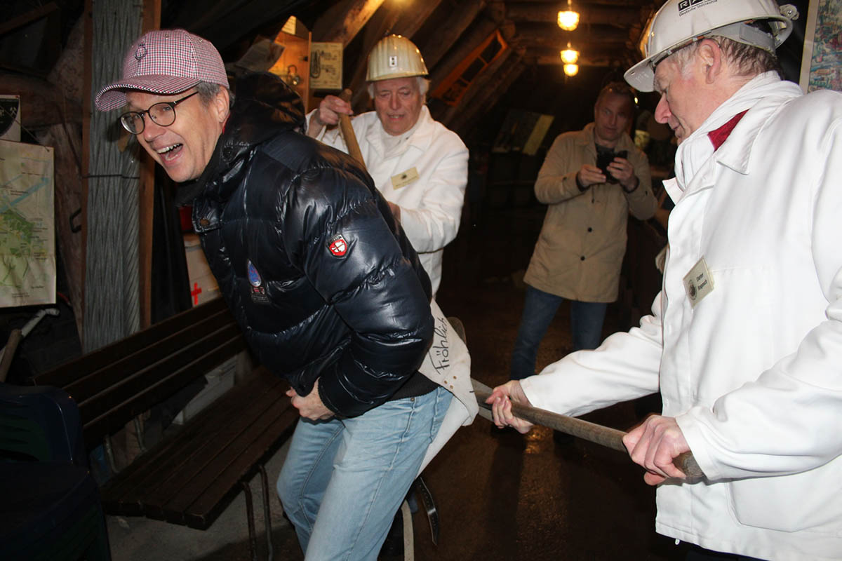 Henning Wirges geehrt - Ritterschlag des Ruhrgebiets fr Engerser Stadtrat