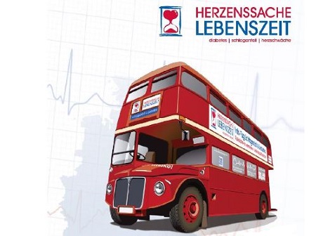 Am 21.05.2019 hlt der signalrote Englandbus Herzenssache Lebenszeit in Betzdorf und Kirchen. (Foto: DRK Krankenhaus Kirchen)