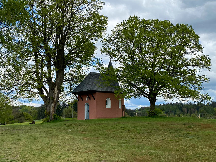 Die Rote Kapelle auf dem Blumenberg markiert den damaligen Richtplatz der Hexenverfolgung. Fotos: Bjrn Schumacher