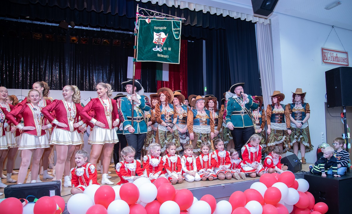 Seniorenakademie und Ortsgemeinden feierten Seniorenkarneval in Horhausen bei bester Stimmung