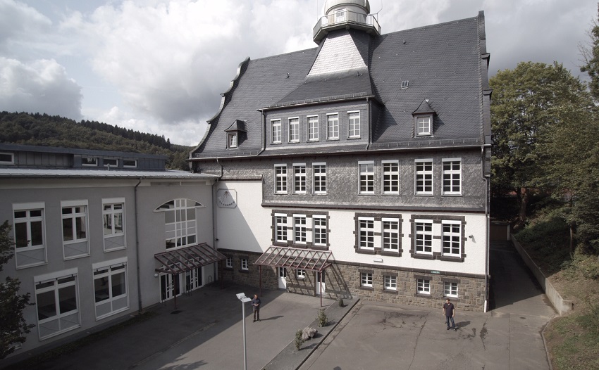 63 Schler der IGS Betzdorf-Kirchen erhalten Abi-Zeugnisse
