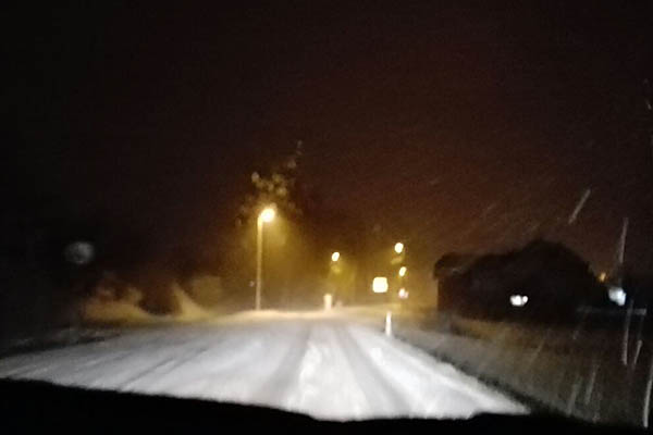 Verkehrsbehinderungen durch starken Schneefall