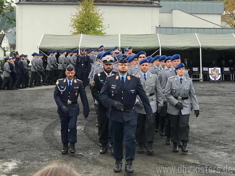 ffentliches Gelbnis. Fotos: Sanittsregiment 2